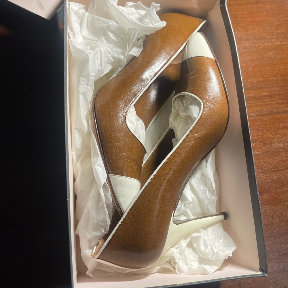 Vintage 7.5 Calvin Klein Brown and White Heels